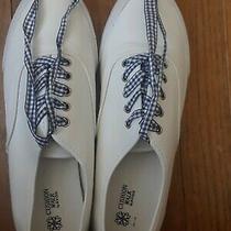 white cushion walk shoes