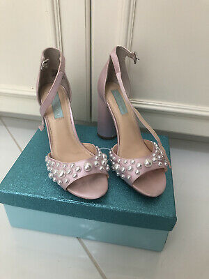 betsey johnson pearl shoes