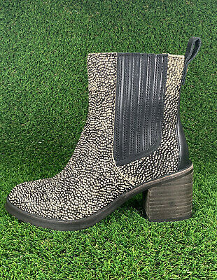 camden exotic ugg boots