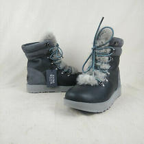 ugg viki black